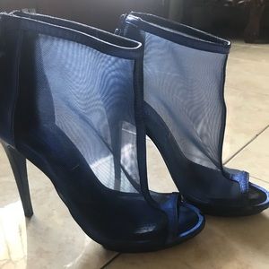 Blue BCBG hells